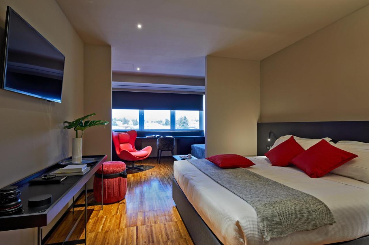 Delparco Hotel Buttrio Esterno foto